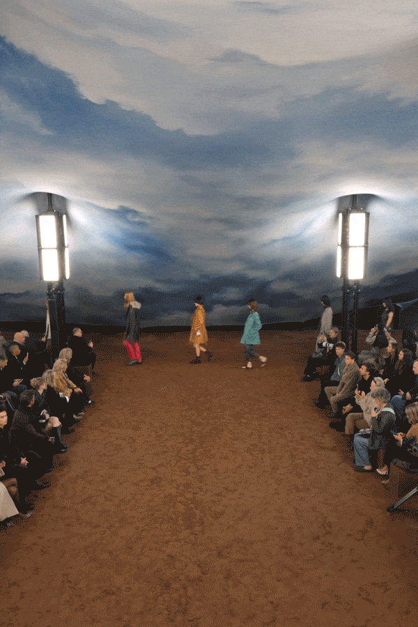 berry谱写的时装旋律开元棋牌自我节拍Bur(图4)